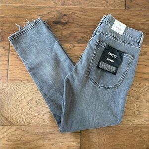NWT $148 AGOLDE Feel Good Sophie Mid Rise Jeans Women's 29 Grey Distressed